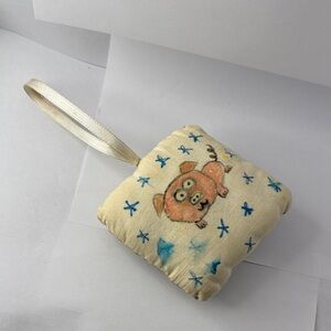 🐷 Handmade pin cushion -Plush- Kids Hanging Ornament with Pink Pig Design